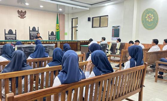 131 RAPAT BULAN DESEMBER 3