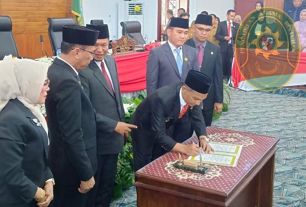 21 KETUA PA BINTUHAN HADIRI ACARA SERTIJAB BUPATI DAN WAKIL BUPATI KAUR 2025 20301