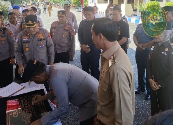 81 KETUA PENGADILAN AGAMA BINTUHAN IKUT SAMBUT KAPOLDA BENGKULU DI KABUPATEN KAUR3