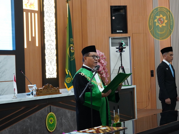 29 KETUA PA BINTUHAN DILANTIK OLEH KETUA PTA BENGKULU