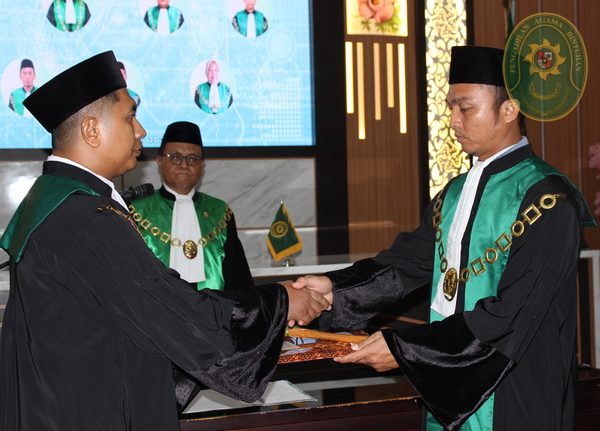 29 KETUA PA BINTUHAN DILANTIK OLEH KETUA PTA BENGKULU4
