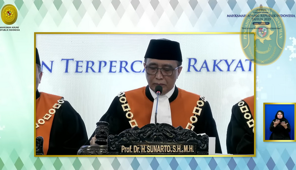 4 LAPORAN TAHUNAN MAHKAMAH AGUNG TAHUN 2025
