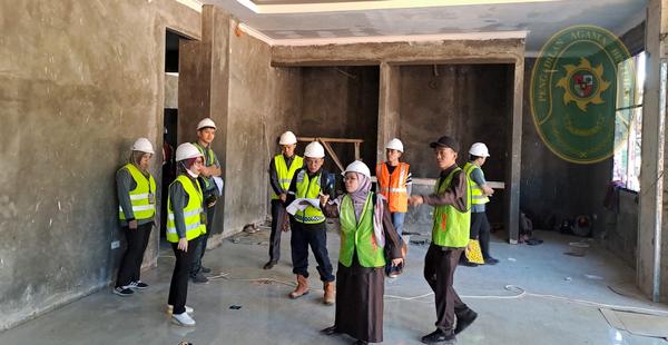 31 BADAN PENGAWAS MAHKAMAH AGUNG RI LAKSANAKAN PROBITY AUDIT PENGADAAN BARANG DAN JASA PEMERINTAH PADA PA BINTUHAN