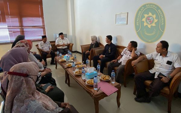 34 SEKRETARIS PTA BENGKULU SOSIALISASI APLIKASI E MOSI CAPER DI KABUPATEN KAUR