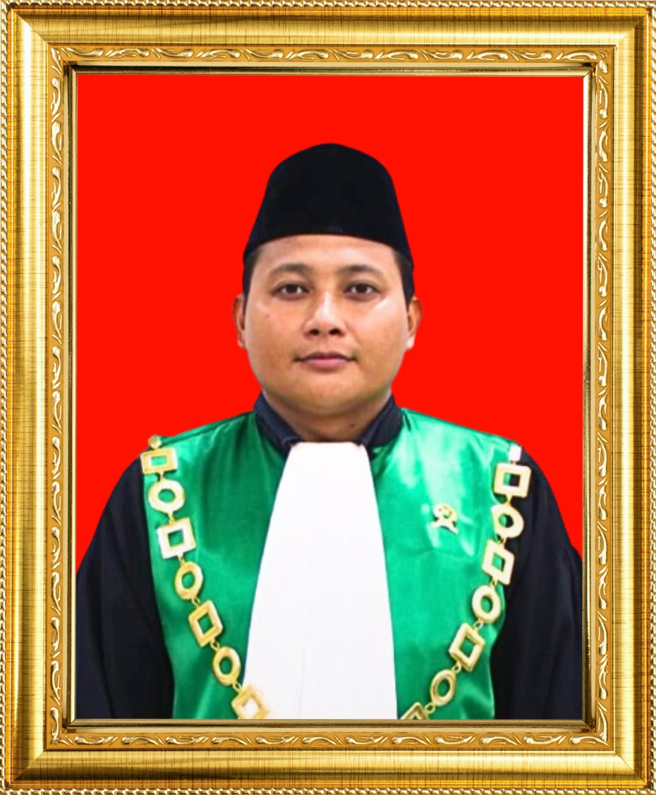 Ummu R. Siregar bgMerah bingkai