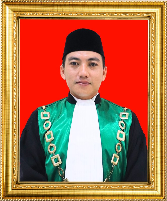 Foto Mustalqiran bingkai